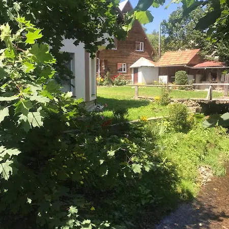 بيت ضيافة у олега-родинний двір