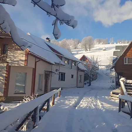 בית הארחה у олега-родинний двір Verkhne-Studenyy